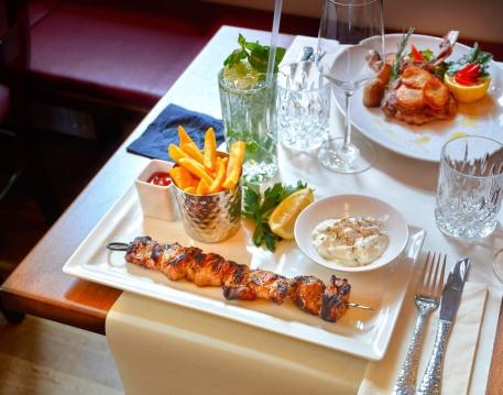 Foods & Drinks